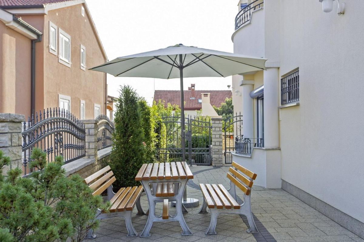 Hotel Lidia In Zadar - Nord-Dalmatien Exterior foto